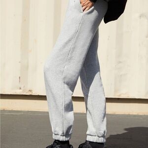 Brandy Melville John Galt Light Gray Joggers Sweatpants Women’s ONE SIZE